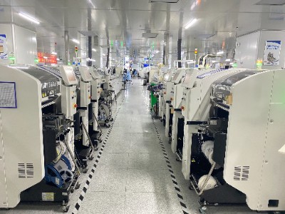 SMT贴片作业规范有哪些?_南京smt贴片加工厂(图1) smt贴片机.jpg