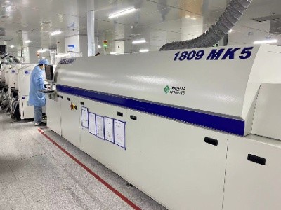 PCBA加工中返修的意义是什么?_武汉smt(图1) 回流焊接.jpg