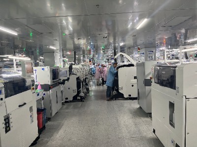 SMT贴片加工篇之全自动贴片机(图1) SMT贴片机.jpg