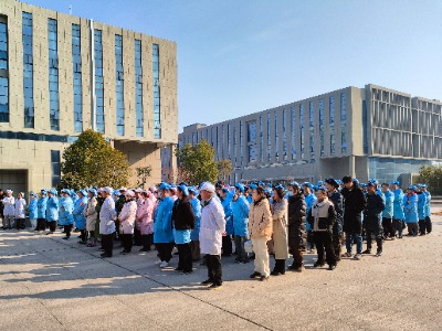 十大正规买球电子成功开展消防演练,筑牢安全防线(图3) 人群集合消防演练_十大正规买球.jpg